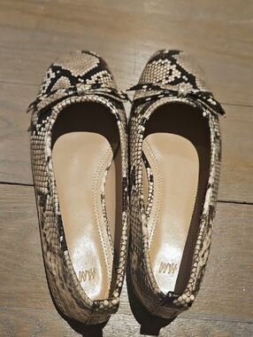 H&M Snake-Print Ballet Flats in Beige and Black